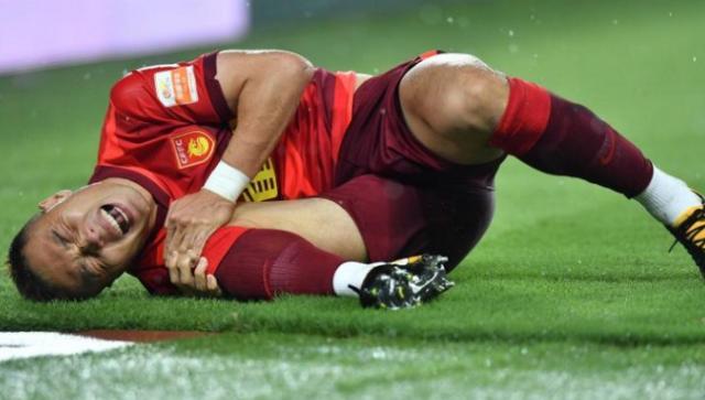 世界杯手机观看-潘喜明遭遇前交叉韧带魔咒 已赴北京会诊恐休半年