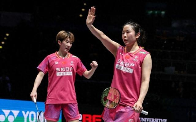 国羽2冠2亚收官瑞士赛!贾一凡/张殊贤内战再输球|李芳|田中|瑞士羽毛球公开赛|瑞士公开赛|男单决赛_新浪体育_新浪新闻